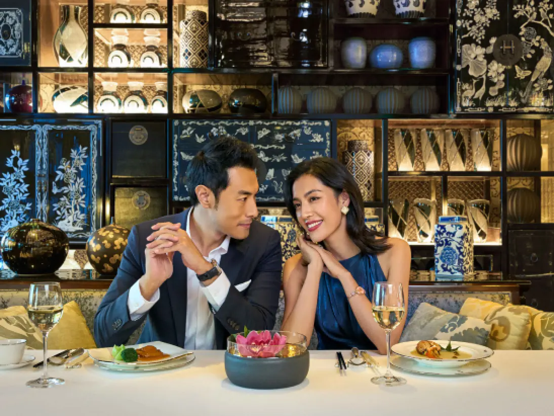 activities-mainpage-dining-thumbnail-202202