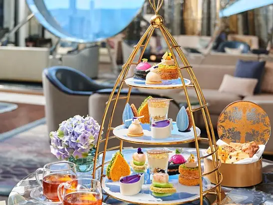 A Drop of Elegance | Afternoon Tea Experience at The Ritz-Carlton Bar & Lounge