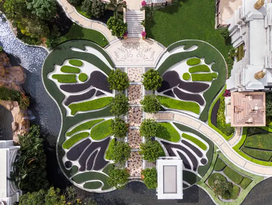 Butterfly Garden- 547x411
