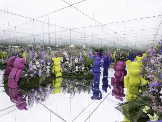 BE@RBRICK Garden mirror room