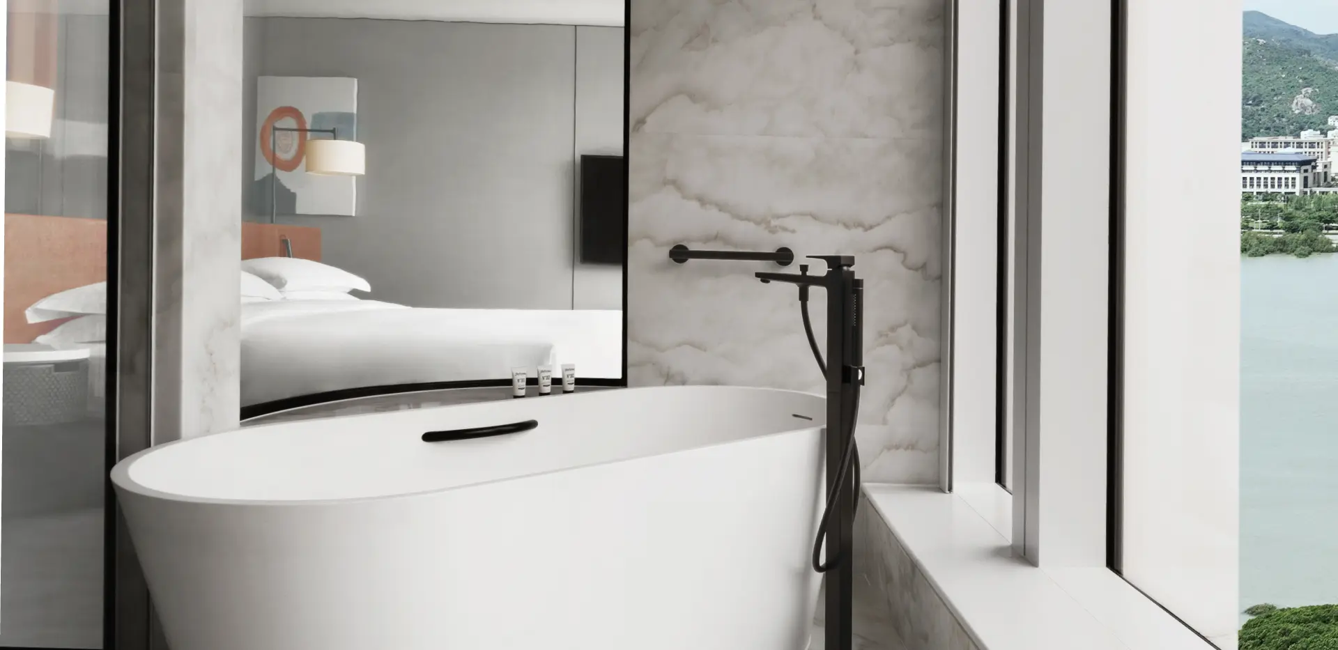 Andaz_Studio_bathroom_1920x933