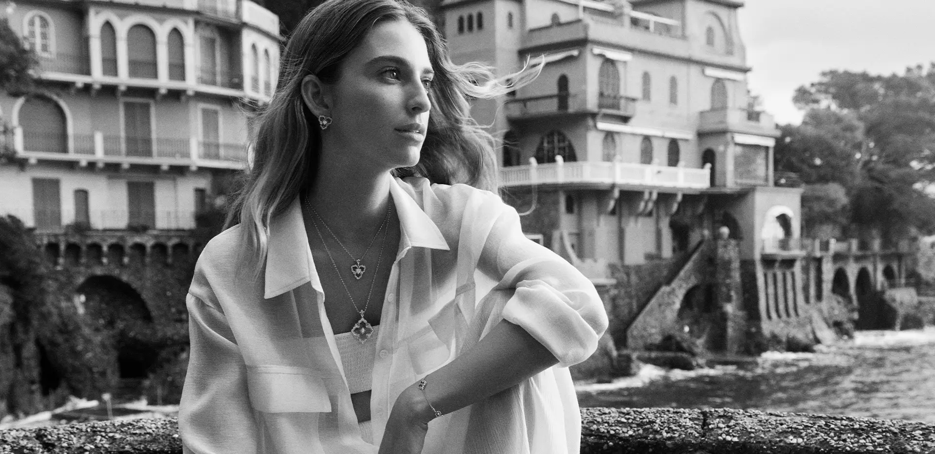 2_SHOT_OPERA_300_1920x933