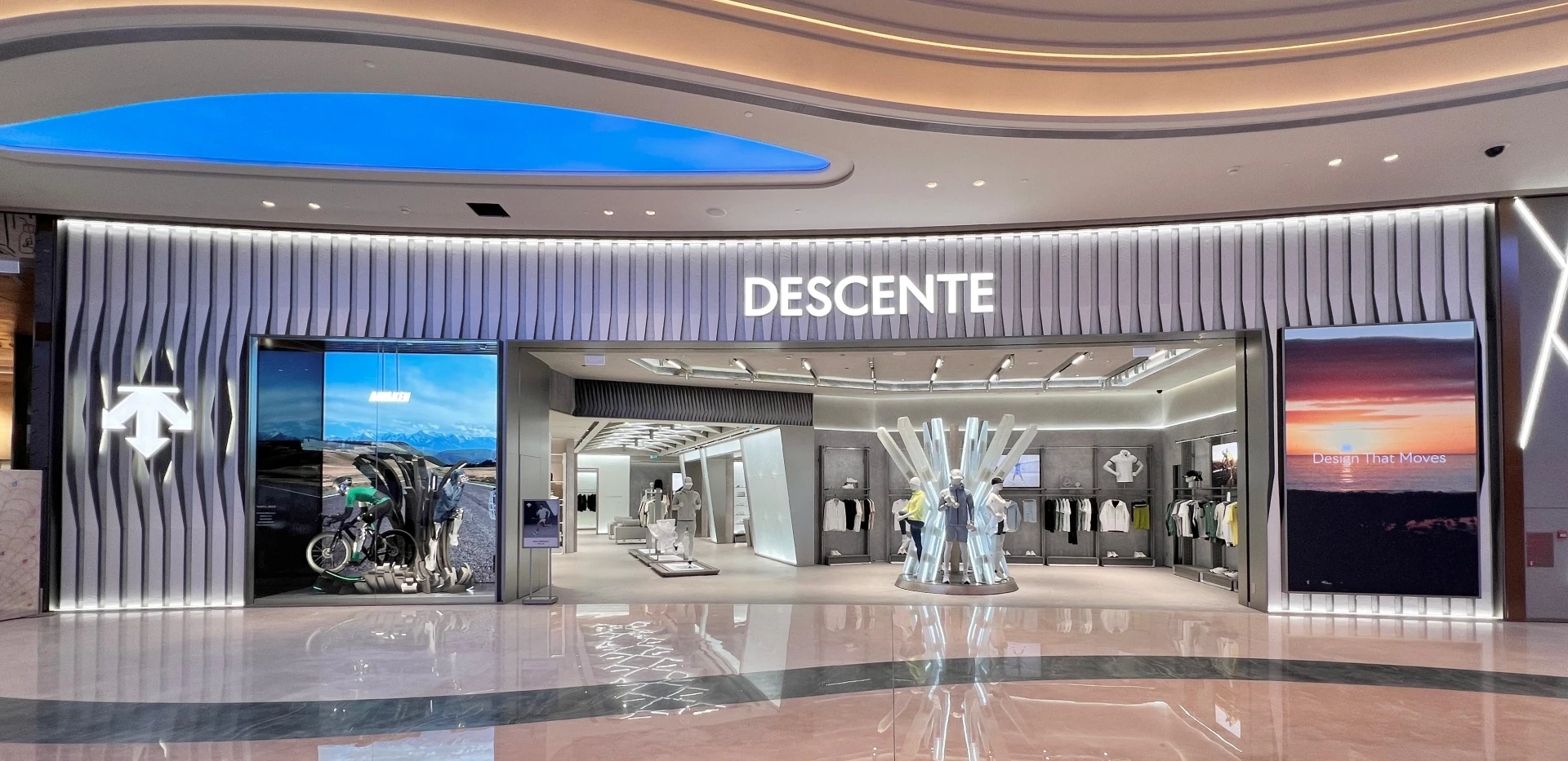 DESCENTE_BG_1920x933_1