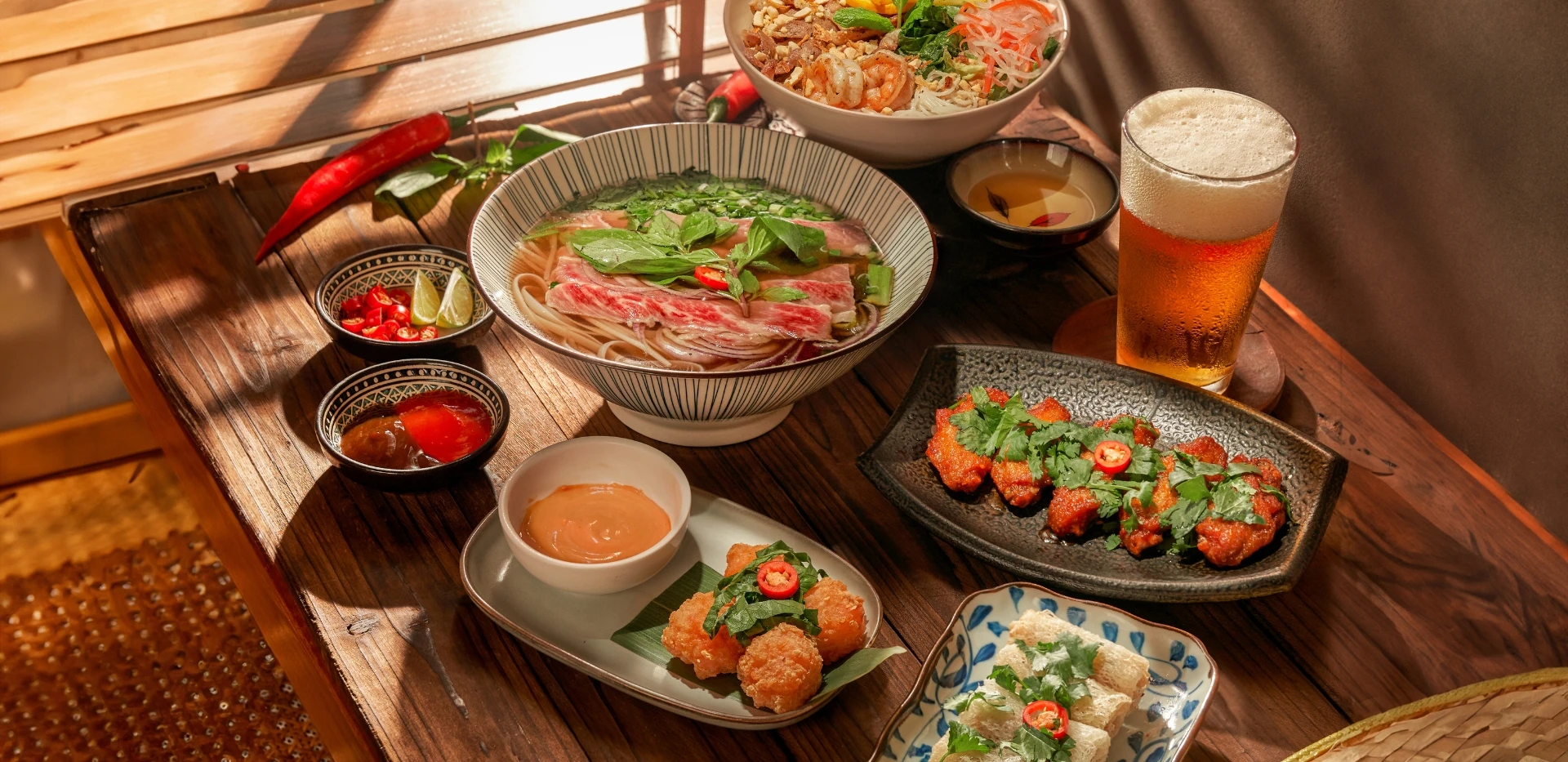 Dining_Cafe Hanoi_1920x933_2