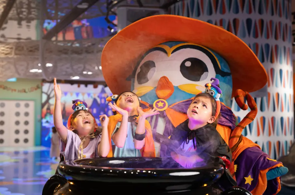 Galaxy _Kidz_Halloween_website_960x633