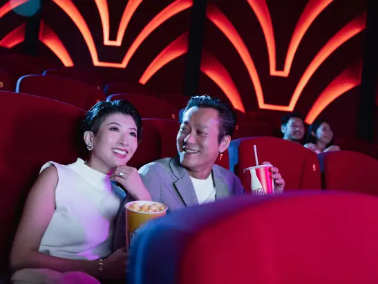 Lifestyle Retouched - Cinema-9