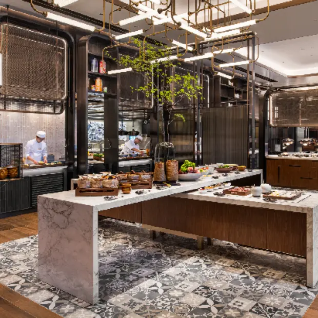 Andaz Kitchen Thumbnail 547x411