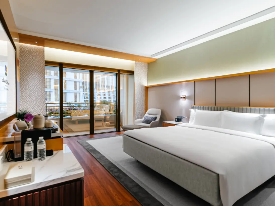 Okura Deluxe Room_935