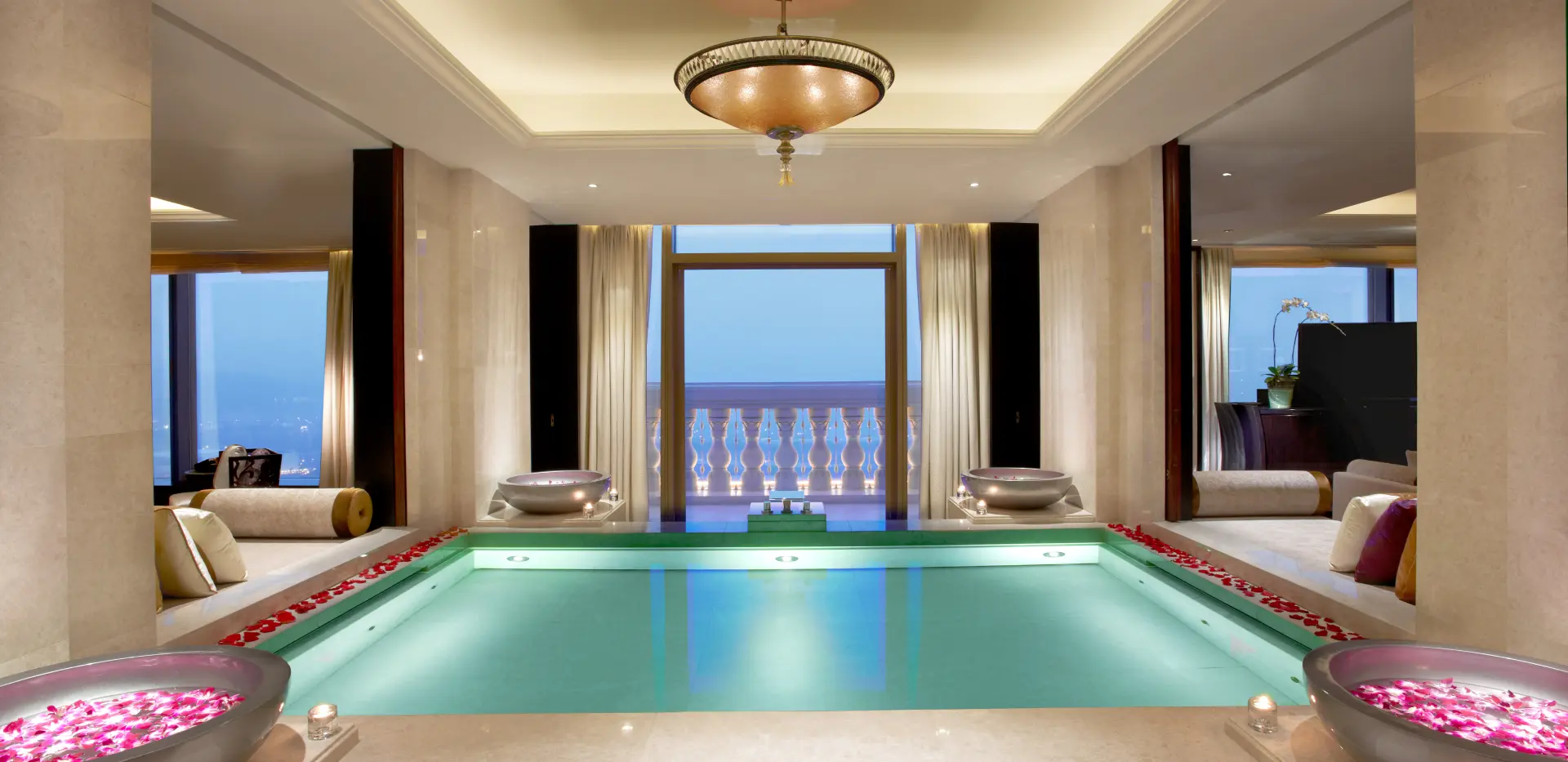 PSuite - Pool (1920x933)