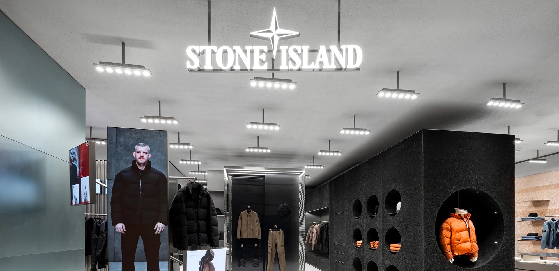 Stone Island_1920x933_2