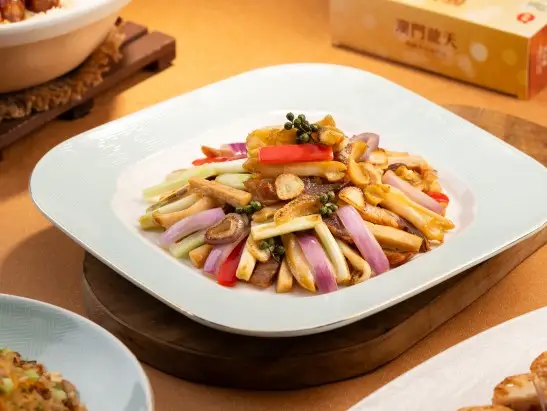 TCYC_stir_fried_abalone_and_air_dried_meat_547x411