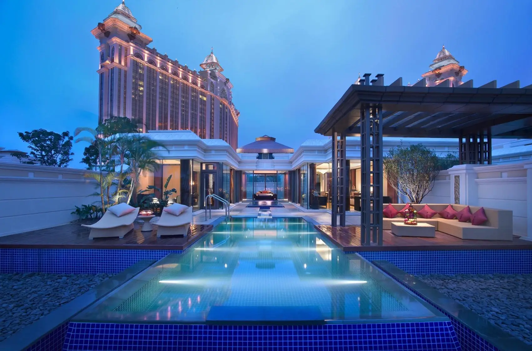Travel-Leisure-6