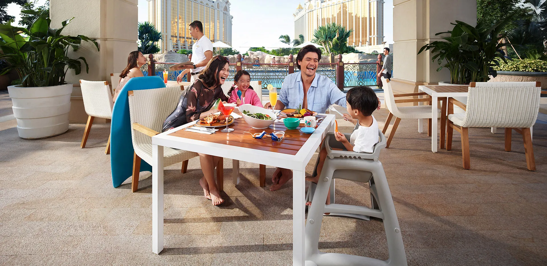 BreezeCafe_1920x933_1.jpg
