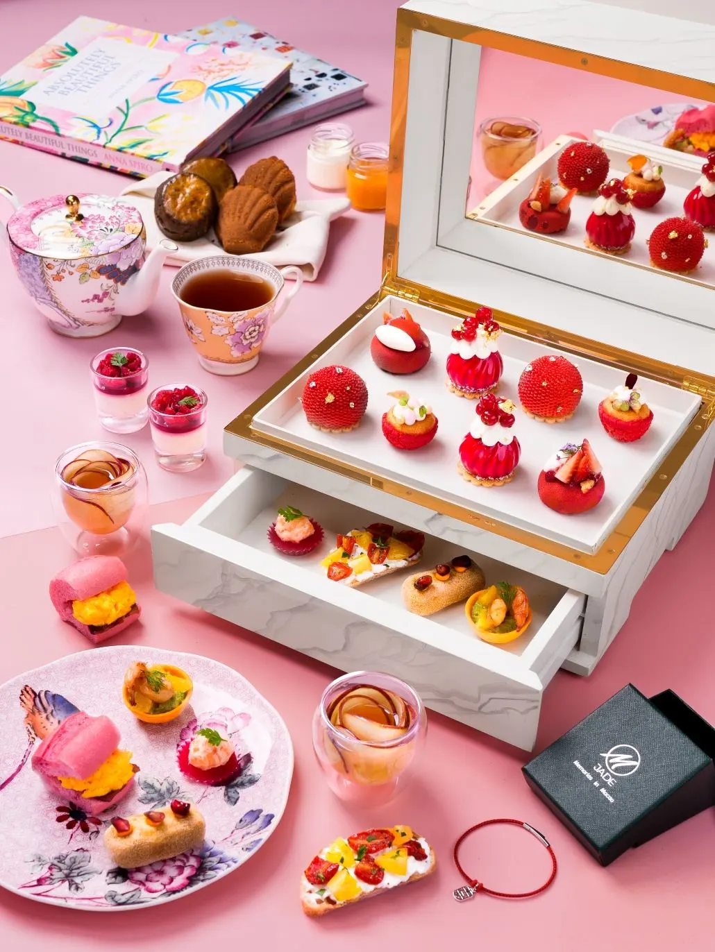 cha_bei_red_treasures_tea_set