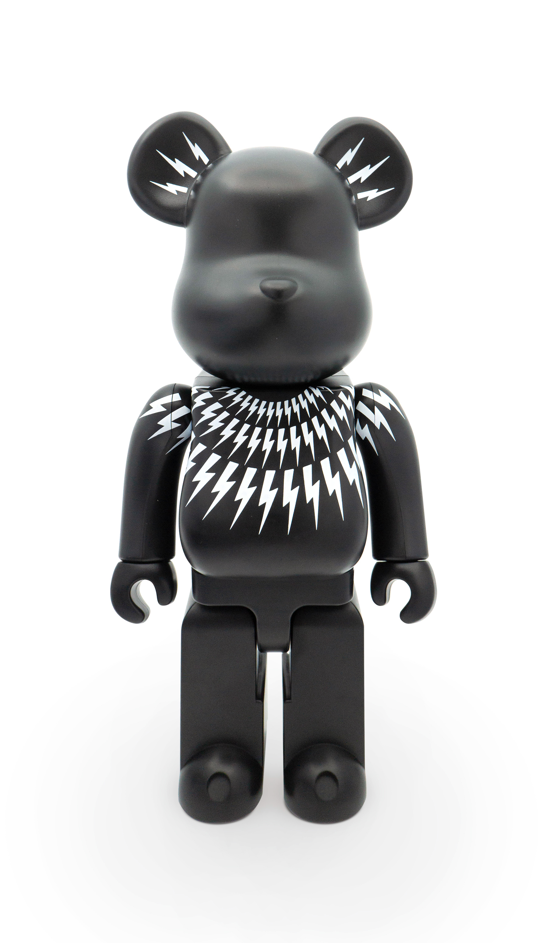 Galaxy Macau Welcomes World's First BE@RBRICK MACAU 2019