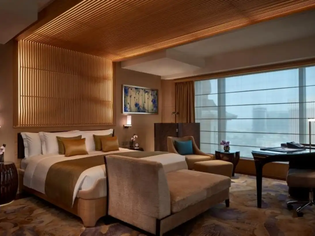 Palace Suite.jpg