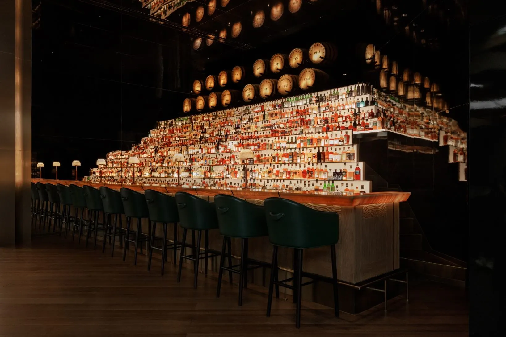 pony_plume_whisky_pyramid_3715