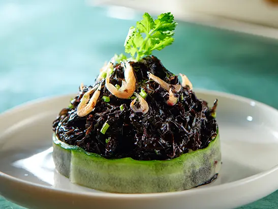 Seaweed with Mini Shrimp Dressed with Sauce
